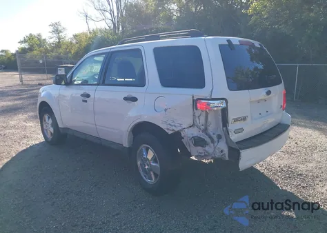 2011 Ford Escape Xlt from USA, damaged, VIN 1FMCU9DG6BKA28238